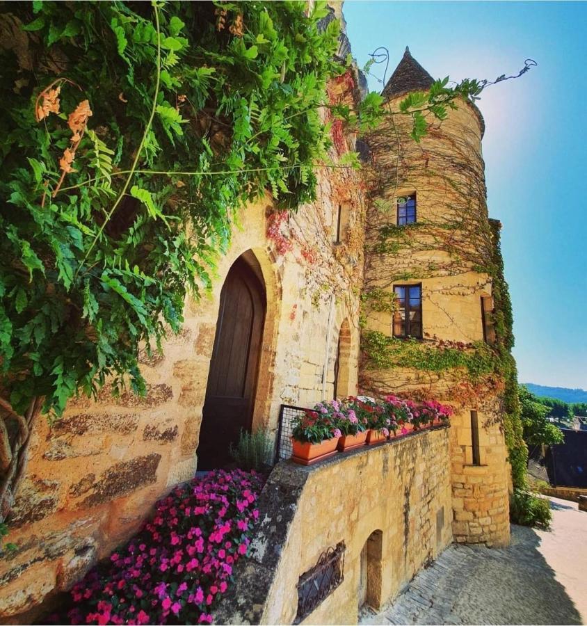 Roquebrune Saint-Alvère Екстериор снимка