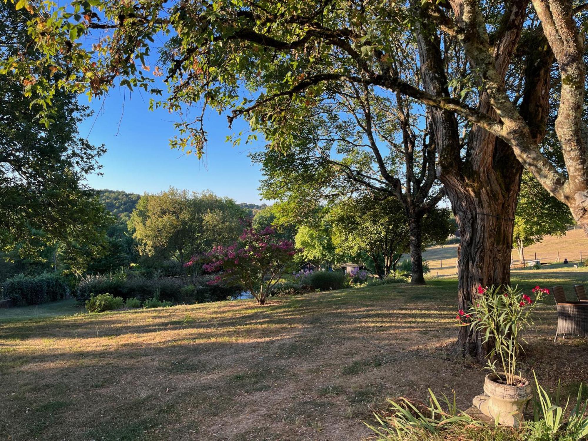 Roquebrune Saint-Alvère Екстериор снимка