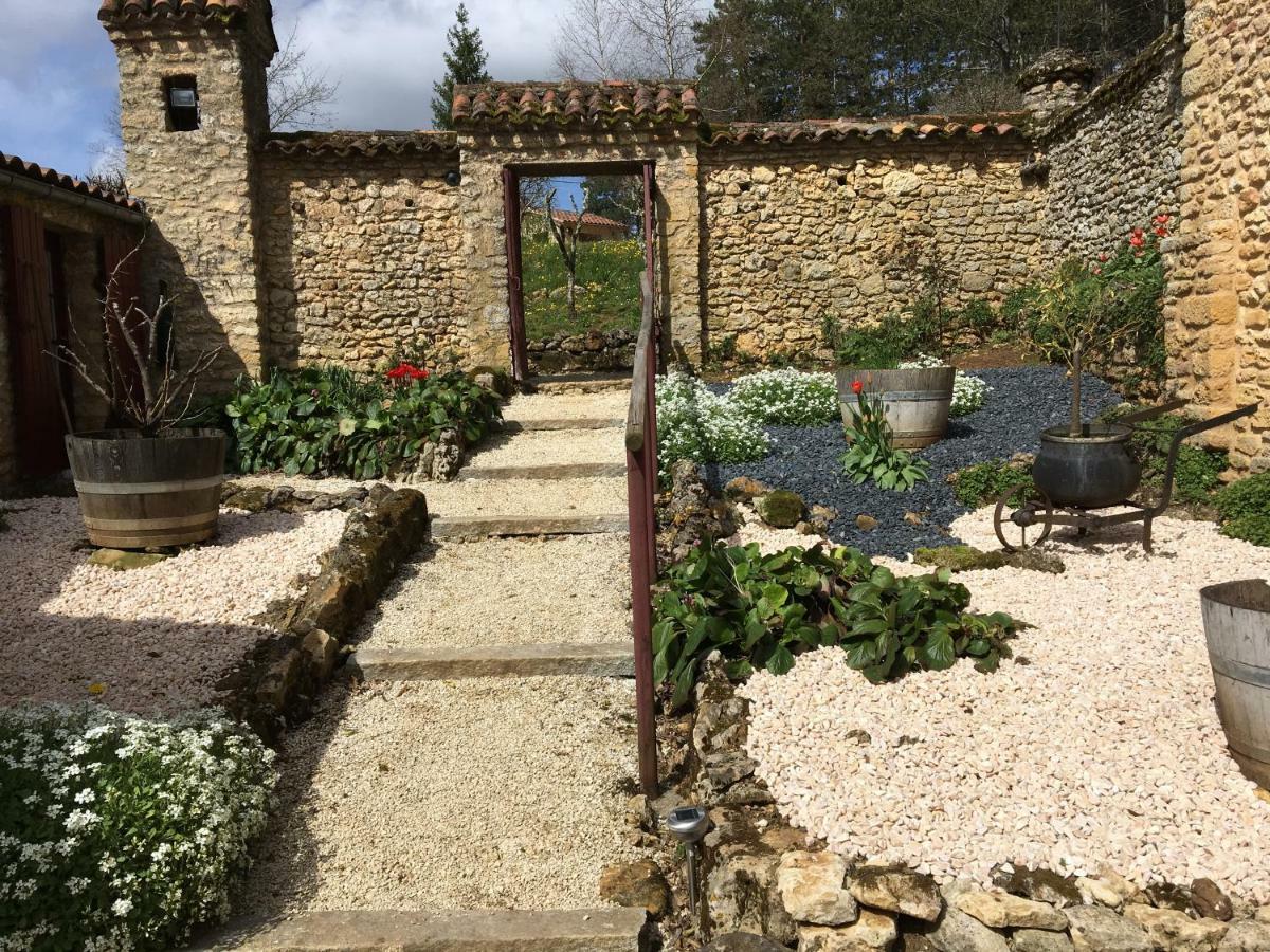 Roquebrune Saint-Alvère Екстериор снимка